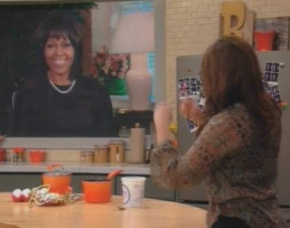 Michelle Obama si-a comentat cu umor schimbarea de look! De ce  si-a facut breton
