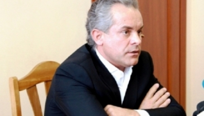 Comunistii vor sa-l lase fara imunitate pe Plahotniuc
Comunistii vor sa-l lase fara imunitate pe Plahotniuc
