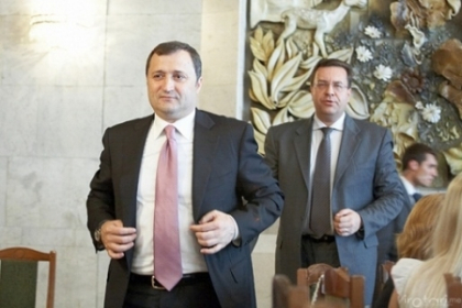 Lupu conditioneaza: Filat sa-si prezinte demisia, dupa care ne putem aseza la masa de negocieri Lupu conditioneaza: Filat sa-si prezinte demisia, dupa care ne putem aseza la masa de negocieri
