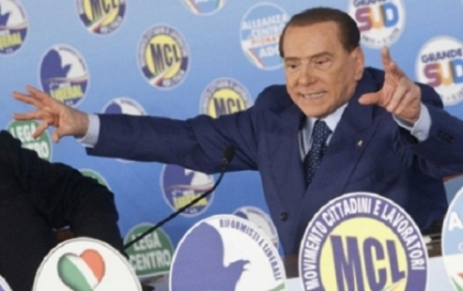 Berlusconi, acuzat de adversari ca incearca sa cumpere voturile alegatorilor CU BANII STATULUI