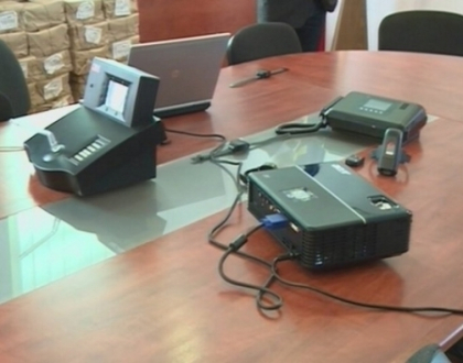 Persoanele arestate la domiciliu, monitorizate non-stop prin GPS! Cum functioneaza sistemul Persoanele arestate la domiciliu, monitorizate non-stop prin GPS! Cum functioneaza sistemul
