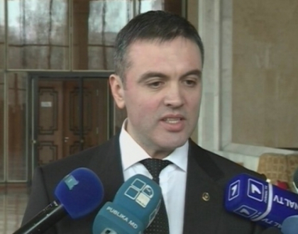 Chetraru: Patru dosare penale au fost deschise pentru repararea necalitativa a drumurilor Chetraru: Patru dosare penale au fost deschise pentru repararea necalitativa a drumurilor