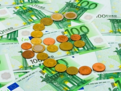 Batalia pentru salvarea zonei euro. O mare putere europeana trage in jos celelalte tari 