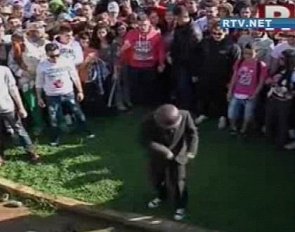 Isteria Harlem Shake a cuprins si Grecia! La Atena, 5 mii de oameni au dansat simultan, pe ritmul piesei