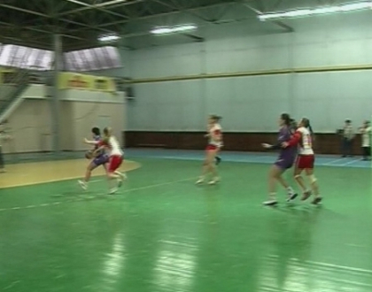 Situatia se incinge in campionatul national de handbal feminin! Femina a invins detinatoarea titlului Situatia se incinge in campionatul national de handbal feminin! Femina a invins detinatoarea titlului