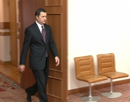 Ultimatum pentru Filat din partea PD si a lui Mihai Godea. Strelet: Exista o intelegere intre ei Ultimatum pentru Filat din partea PD si a lui Mihai Godea. Strelet: Exista o intelegere intre ei