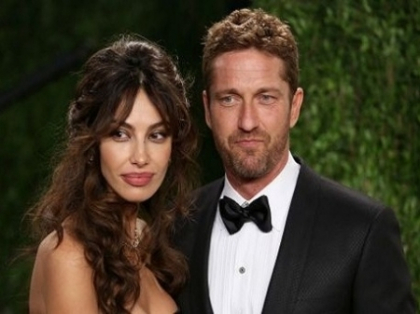 Gerard Butler e mandru tare: cum aratat Madalina Ghenea la petrecerea dupa Oscar - FOTO Gerard Butler e mandru tare: cum aratat Madalina Ghenea la petrecerea dupa Oscar - FOTO