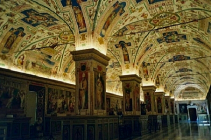 Documentele secrete ce se afla in pivnitele Vaticanului. Papa i-a trimis mai multe scrisori lui HITLER Documentele secrete ce se afla in pivnitele Vaticanului. Papa i-a trimis mai multe scrisori lui HITLER