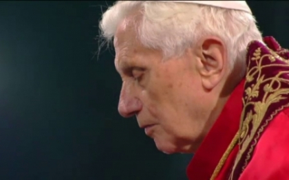 Demisia neasteptata a Papei a fortat Vaticanul sa raspunda la o multime de intrebari neobisnuite