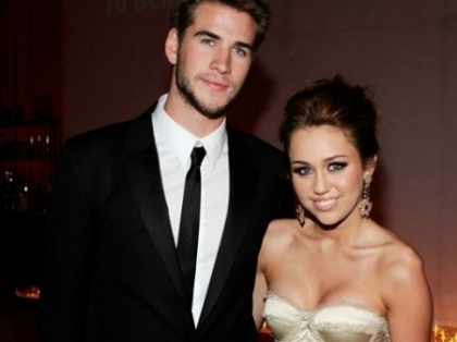 Sunt logoditi de opt luni, dar este deja infidel. Cu cine a inselat-o Liam Hemsworth pe Miley Cyrus Sunt logoditi de opt luni, dar este deja infidel. Cu cine a inselat-o Liam Hemsworth pe Miley Cyrus