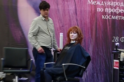 Master class-uri in materie de ingrijire a parului, de coafuri si cosmetice! Expozitia Beauty si-a deschis usile