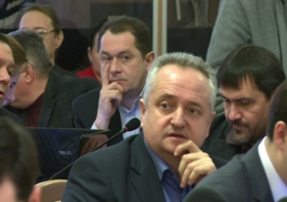 Scandal si vot PLDM-PCRM in CMC! De ce s-au certat consilierii si ce acuzatii si-au adus Scandal si vot PLDM-PCRM in CMC! De ce s-au certat consilierii si ce acuzatii si-au adus