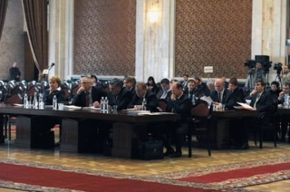 Reprezentanti ai fractiunilor parlamentare din AIE vin LUNI la emisiunea In PROfunzime Reprezentanti ai fractiunilor parlamentare din AIE vin LUNI la emisiunea In PROfunzime