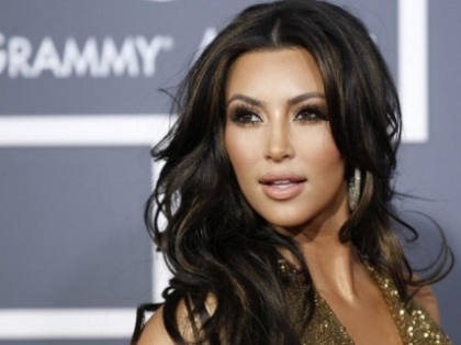 A vrut sa arate ca Kim Kardashian, dar si-a deformat corpul. De ce risca acum femeia sa faca ani grei de puscarie - FOTO A vrut sa arate ca Kim Kardashian, dar si-a deformat corpul. De ce risca acum femeia sa faca ani grei de puscarie - FOTO