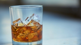 Ce se intampla daca bei un pahar de alcool in fiecare zi