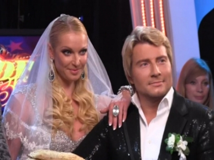 Pasional sau dezgustator? Uite cum se saruta "cuplul" Volocikova - Baskov - VIDEO