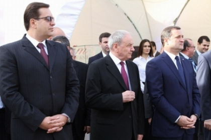 Nicolae Timofti a avut intalniri separate cu Marian Lupu si Vlad Filat, dupa votul din Parlament