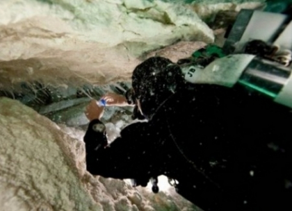 Organisme misterioase "extraterestre" au fost gasite in pesterile din Australia