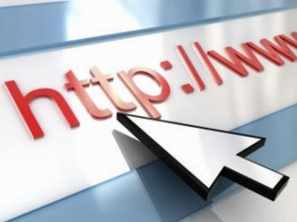 Castiga 400.000 de dolari intr-o luna din adrese web. Afacerea care l-a facut multimilionar