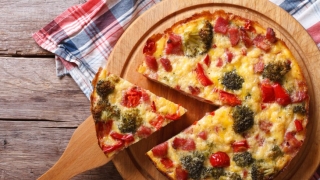 Cum sa prepari o pizza sanatoasa. Ingredientele care nu trebuie sa lipseasca