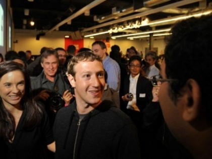 Unul dintre investitorii Facebook face predictii cu privire la viitorul retelei Unul dintre investitorii Facebook face predictii cu privire la viitorul retelei
