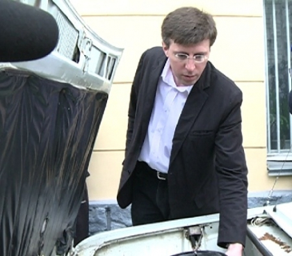 Chirtoaca: Mi-am luat masina misto. Vreau sa-i fac concurenta lui Vicol. Cum arata noul bolid al primarului Chirtoaca: Mi-am luat masina misto. Vreau sa-i fac concurenta lui Vicol. Cum arata noul bolid al primarului