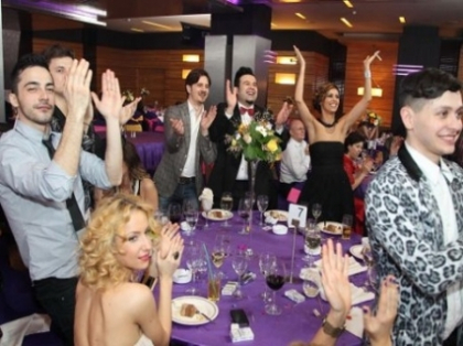 Mihai Petre si-a botezat fetita! Uite cum au petrecut pana in zori - FOTO Mihai Petre si-a botezat fetita! Uite cum au petrecut pana in zori - FOTO