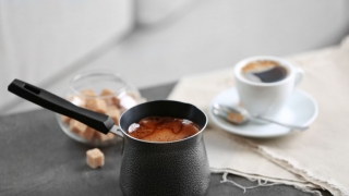 Ce se intampla daca bei cafea seara, inainte de culcare. Ce au descoperit oamenii de stiinta