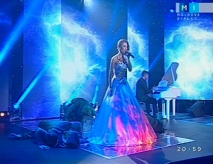 Primele deceptii la Eurovision: "Cine isi va cumpara mai multe cartele telefonice acela va castiga" Primele deceptii la Eurovision: "Cine isi va cumpara mai multe cartele telefonice acela va castiga"