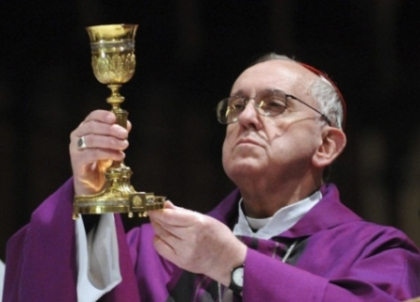 Cardinalul Jorge Bergoglio a dus mereu o viata modesta. In 2005 a avut sanse sa fie ales Papa Cardinalul Jorge Bergoglio a dus mereu o viata modesta. In 2005 a avut sanse sa fie ales Papa