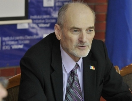 Victor Popa este candidatul PL la functia de magistrat al Curtii Constitutionale Victor Popa este candidatul PL la functia de magistrat al Curtii Constitutionale