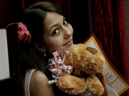Ea e cea mai frumoasa profesoara de engleza. Ce emotii a trait Miss Universitatea Pedagogica 2013 - VIDEO Ea e cea mai frumoasa profesoara de engleza. Ce emotii a trait Miss Universitatea Pedagogica 2013 - VIDEO