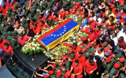 Guvernul Venezuelei s-a razgandit. Corpul lui Hugo Chavez nu va mai fi imbalsamat
