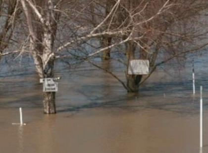 Vremea rea face ravagii in Ungaria. Dupa zapada si viscol se anunta inundatii masive