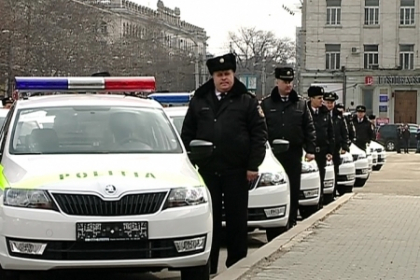 Masinile politiei, la parada! Cum arata si ce pot face noile automobile ale inspectorilor de patrulare Masinile politiei, la parada! Cum arata si ce pot face noile automobile ale inspectorilor de patrulare