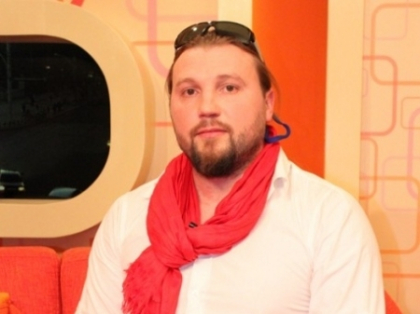 Pictorul care "vinde primavara" cu 4500 de euro. Afla despre ce este vorba - VIDEO Pictorul care "vinde primavara" cu 4500 de euro. Afla despre ce este vorba - VIDEO