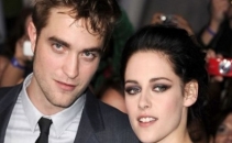 Marea intalnire pe care au asteptat-o fanii! Kristen Stewart si Robert Pattinson, din nou impreuna - FOTO Marea intalnire pe care au asteptat-o fanii! Kristen Stewart si Robert Pattinson, din nou impreuna - FOTO