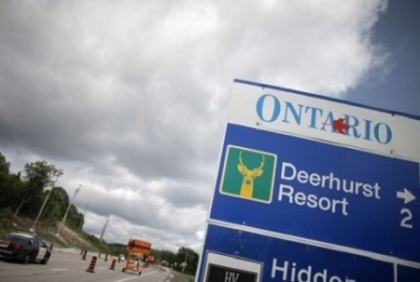 Accident urias pe o autostrada din Canada, soldat cu 100 de raniti
