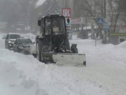 Infernul alb tine in suspans Europa. Ucraina, in panica dupa ce Kievul a ramas fara paine. Romania, in bezna