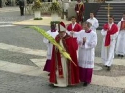 Papa Francisc a participat la prima ceremonie de amploare, in duminica Floriilor Papa Francisc a participat la prima ceremonie de amploare, in duminica Floriilor