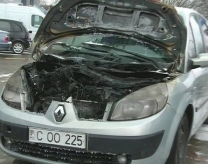 Ghinion pentru un sofer din capitala! Si-a gasit masina ARSA la cateva ore dupa ce o cumparase