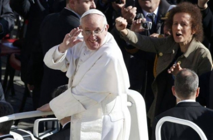 Papa Francisc a renuntat la apartamentul papal pentru doua camere modeste Papa Francisc a renuntat la apartamentul papal pentru doua camere modeste