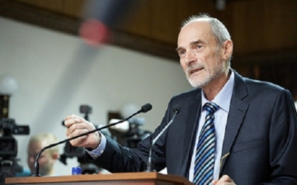 Victor Popa este noul judecator al Curtii Constitutionale Victor Popa este noul judecator al Curtii Constitutionale