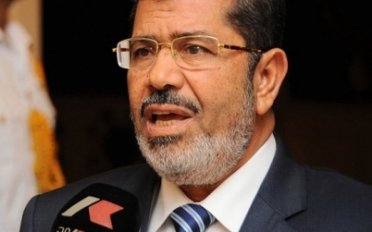 Un comic egiptean a fost arestat pentru insultarea presedintelui Mohamed Morsi
