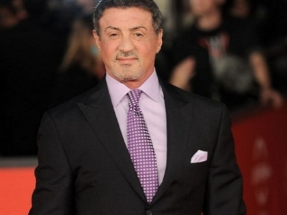Toti il invidiaza! Cum arata sotia si fiicele celebrului actor, Sylvester Stallone - FOTO Toti il invidiaza! Cum arata sotia si fiicele celebrului actor, Sylvester Stallone - FOTO