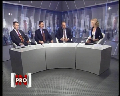 In PROfunzime din 1 aprilie cu Sergiu Sarbu, Mihai Godea si Nicolae Chirtoaca In PROfunzime din 1 aprilie cu Sergiu Sarbu, Mihai Godea si Nicolae Chirtoaca