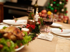 Sfaturile designerilor si chefilor pentru masa de Sarbatori. Care sunt tendintele in materie de meniuri de Craciun