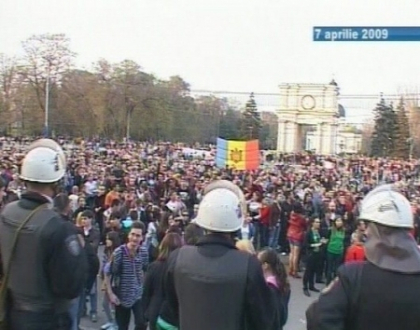 Acum 4 ani luptau pentru schimbare si adevar. A meritat oare? Ce spun tinerii despre 7 aprilie