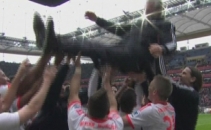 Bayern a obtinut cel mai rapid titlu din istoria Bundesligii! Uite ce gol a marcat Schweinsteiger Bayern a obtinut cel mai rapid titlu din istoria Bundesligii! Uite ce gol a marcat Schweinsteiger