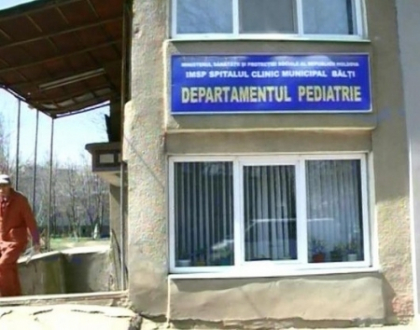 Copilul pe care l-au dorit 6 ani, a murit la doar un an de la nastere. Medicii din Balti, acuzati de neglijenta Copilul pe care l-au dorit 6 ani, a murit la doar un an de la nastere. Medicii din Balti, acuzati de neglijenta